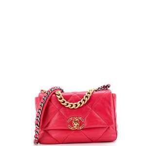 Chanel 19 Flap Bag Quilted Leather #211304C48B